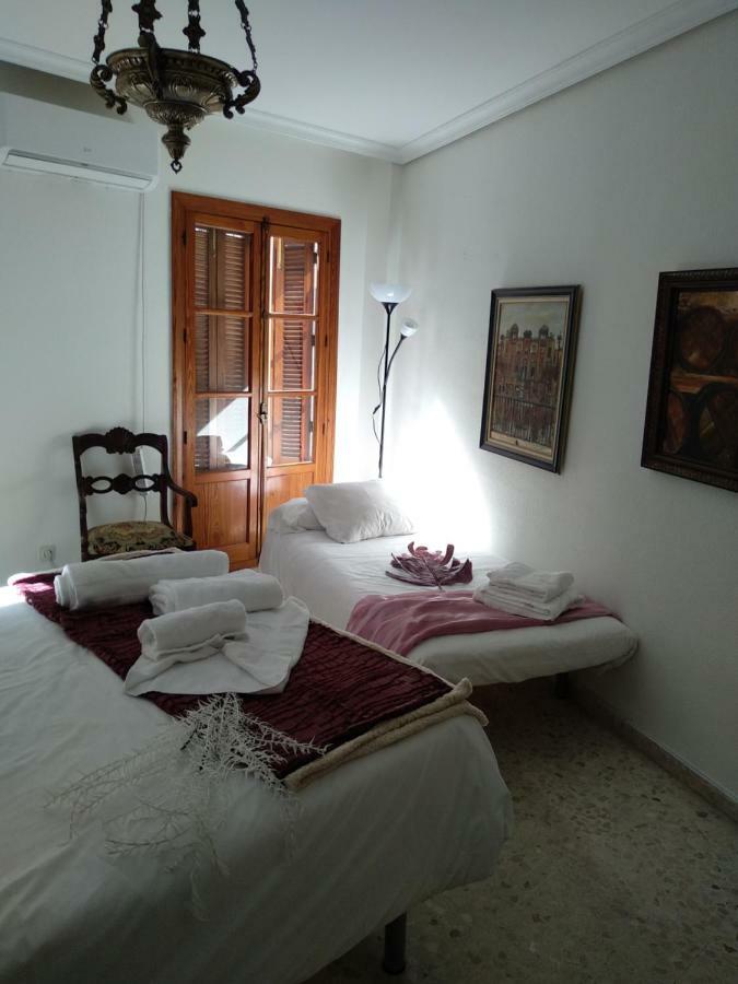 Turquesa De Sevilla Suite Bagian luar foto