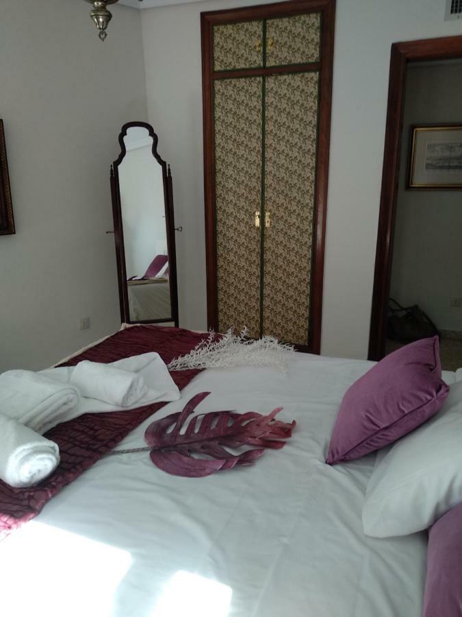 Turquesa De Sevilla Suite Bagian luar foto
