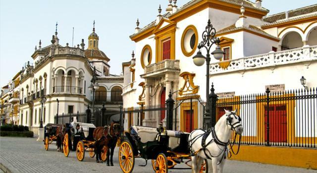 Turquesa De Sevilla Suite Bagian luar foto